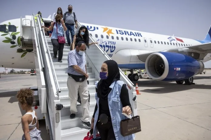 ISRAELTOURISTS-1