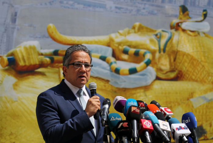 فاز الدكتور المصري، خالد العناني، برئاسة منظمة الأمم المتحدة للتربية والعلم والثقافة (اليونسكو)، بتوصية من المجلس التنفيذي للمنظمة اليوم الاثنين في باريس.