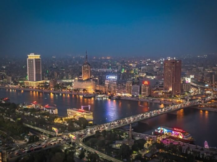 نفت مصادر مصرية ما ذكرته وسائل إعلام إسرائيلية من أن المفاوضات المقرر عقدها في مصر خلال الأيام المقبلة، لمناقشة تنفيذ خطة الرئيس الأمريكي، دونالد ترامب، لإنهاء الحرب في غزة ستجرى في العريش بمحافظة شمال سيناء.