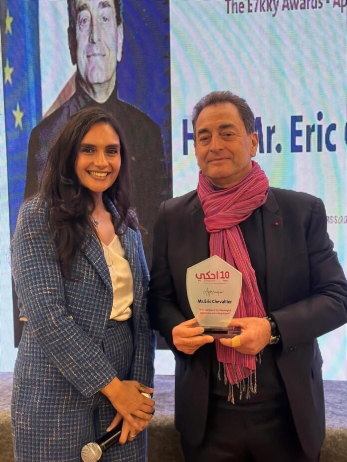 شاركت سفارة فرنسا بمصر في الاحتفال بالذكرى الـ 10 لتأسيس مجلة احكي الإلكترونية، وحصلت على جائزتين تكريمًا لالتزامها لصالح حقوق المرأة وتعزيز المساواة بين الجنسين