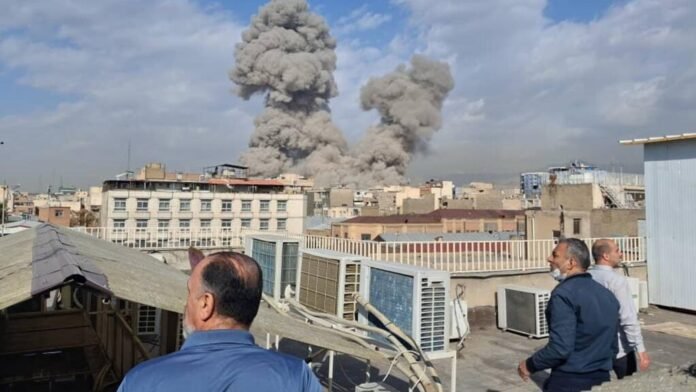 تحليل سياسي معمق يناقش دلالات تحول المواجهة بين الولايات المتحدة وإيران إلى صراع مباشر، ومستقبل الوساطات الإقليمية، وتأثير التصعيد على أمن الخليج والتوازنات السياسية في الشرق الأوسط.