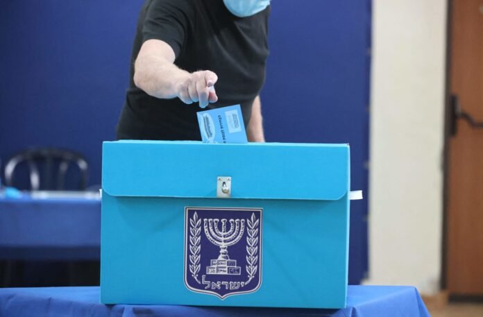 انتخابات إسرائيل المقبلة تضع مستقبل الدولة أمام مفترق حاسم: هل تحافظ على طابعها الليبرالي أم تواصل الانزلاق نحو اليمين المحافظ والمتطرف؟
