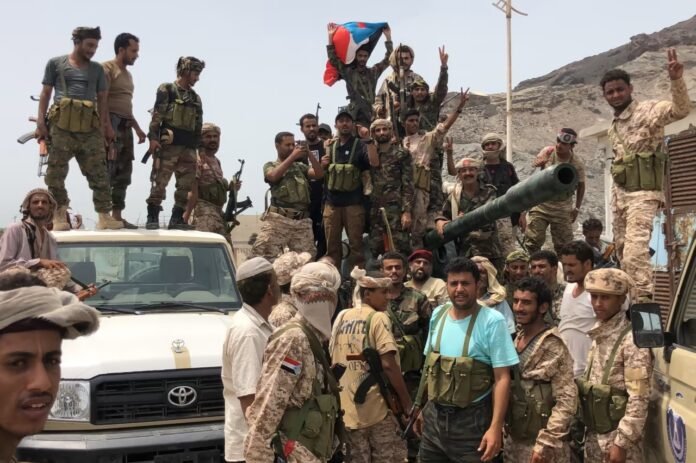 تصعيد حوثي غير مسبوق في مأرب وحضرموت والبحر الأحمر يهدد بإشعال حرب جديدة في اليمن. هل تنهار هدنة 2022 وتبدأ معركة إقليمية مفتوحة؟